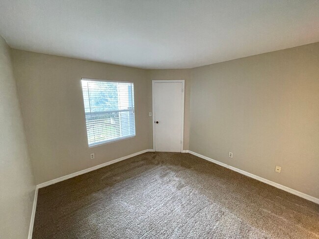 Building Photo - 1Bd/1BA Condo in Walden Palms near Millenia!