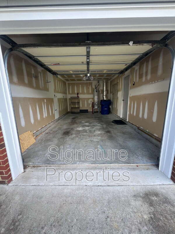 Building Photo - 125 New Market Village Pkwy