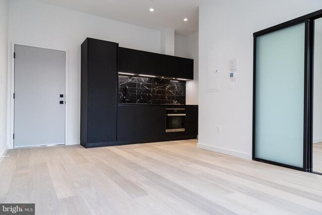 Building Photo - 1443 Euclid St NW