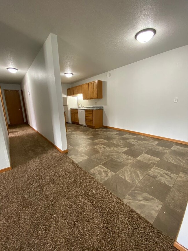 Building Photo - Sleepy Hollow Estates