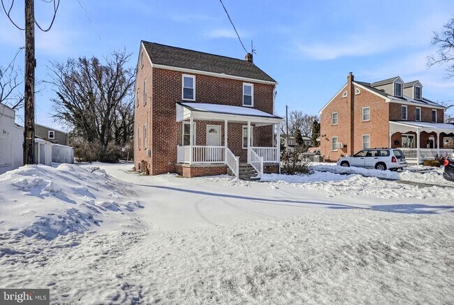 Building Photo - 816 Washington St