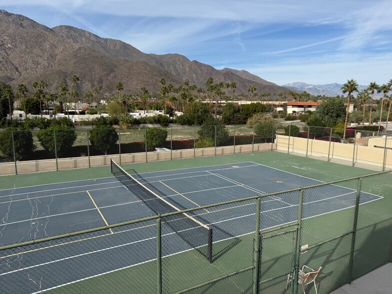 Building Photo - 255 S Avenida Caballeros