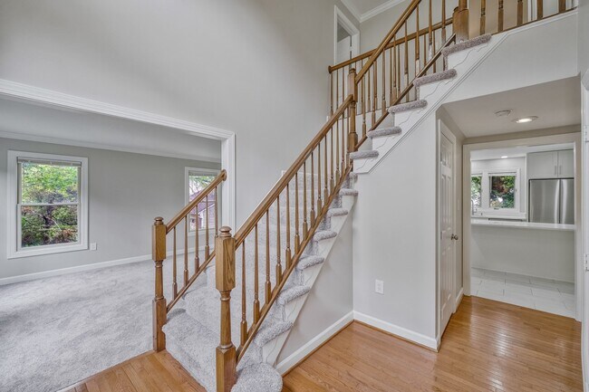Building Photo - 4287 Exeter Dr