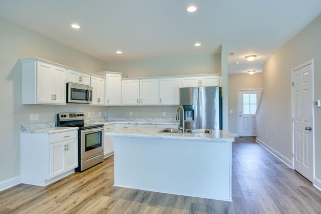 Building Photo - 329 S Stingray Ln