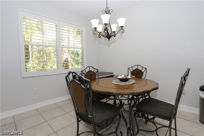Building Photo - 1710 Tarpon Bay Dr S