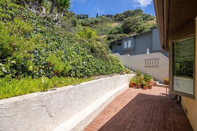 Building Photo - 27 N Vista De Catalina