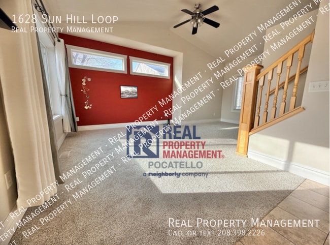 Building Photo - 1628 Sun Hill Loop