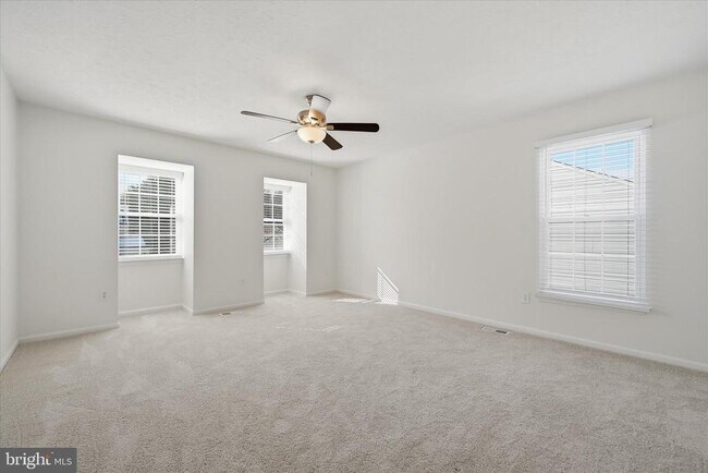 Building Photo - 9500 Windbeat Way