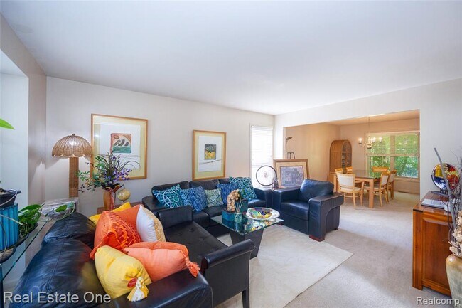 Building Photo - 3481 Castlewood Ct