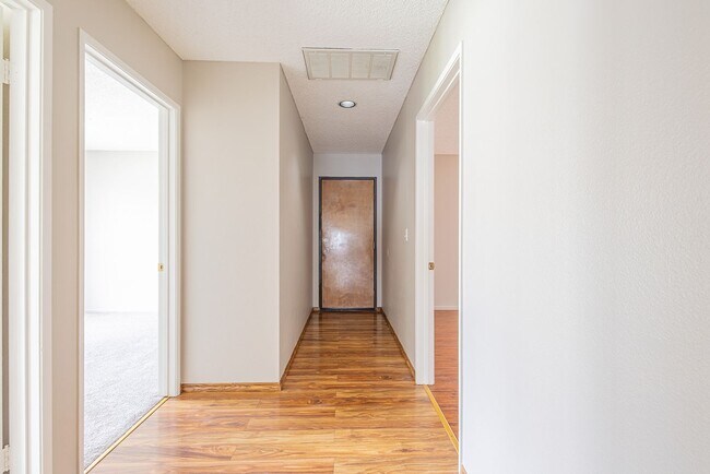 Building Photo - Spacious Single-Story 3-Bedroom Condo with Private Patio and 2-Car Garage