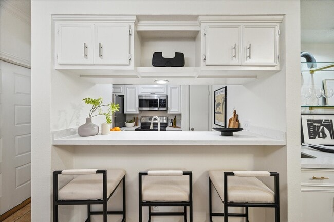 Building Photo - 6721 Belmont St