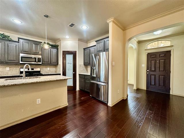 Building Photo - 5205 Glen Meadow Dr