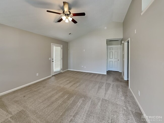 Building Photo - 305 Hester Ct