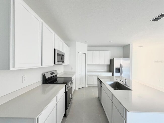 Building Photo - 3615 Hardman Dr