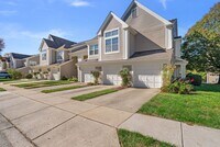 Building Photo - 2 Bed 1.5 Bath - Germantown Condo - Attach...