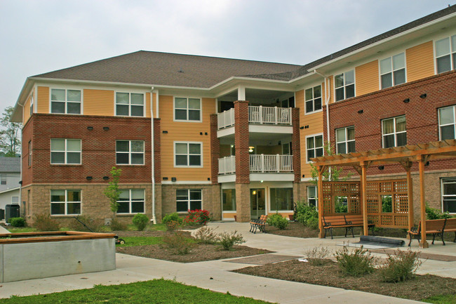 Primary Photo - Boodry Place Apartments