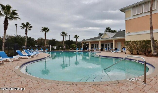 Building Photo - 4920 Key Lime Dr