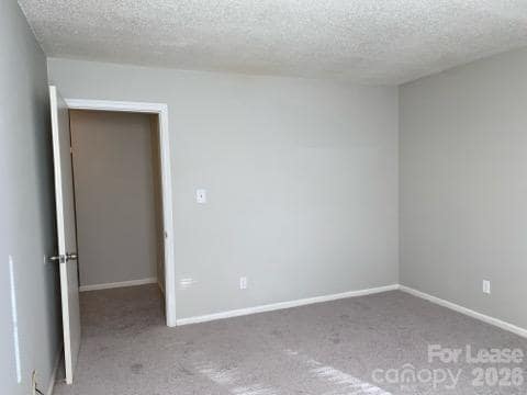 Building Photo - 4657 Old Lantern Way