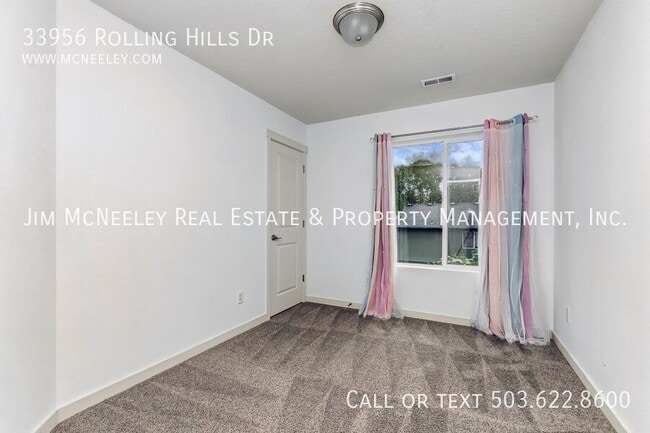 Building Photo - 33956 Rolling Hills Dr