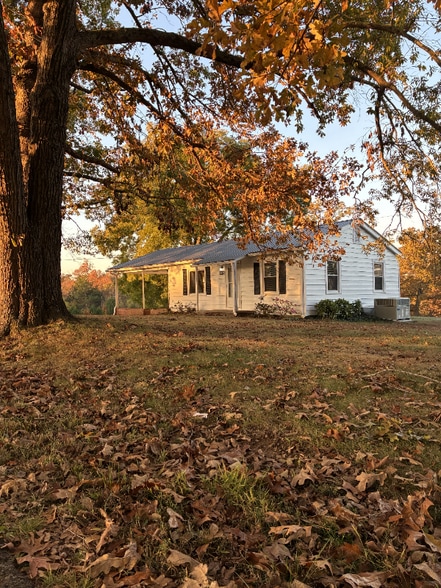 Primary Photo - 3392 Ball Rd