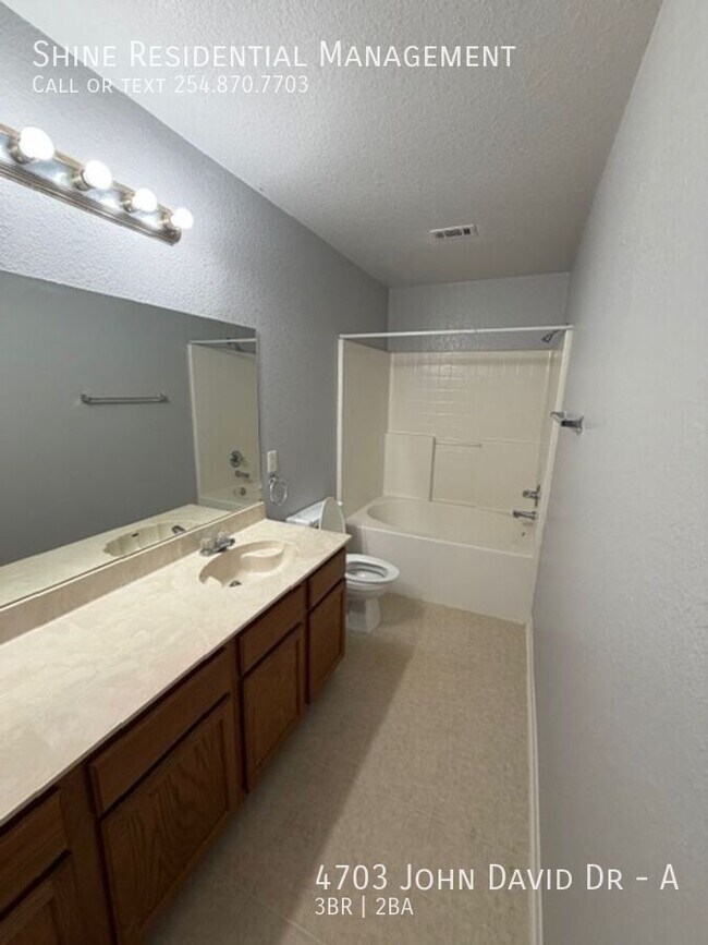 Building Photo - 4703 John David Dr