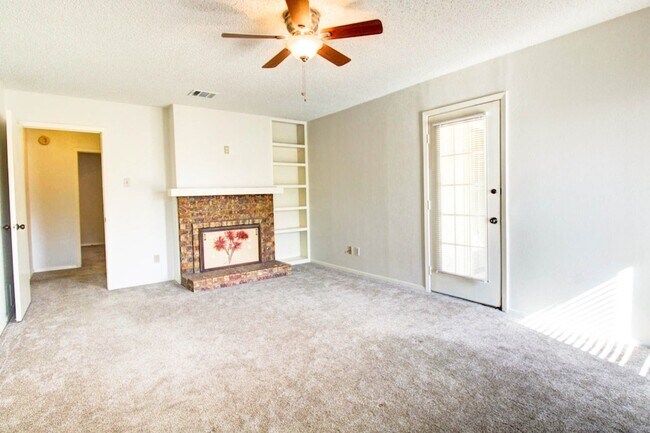 Building Photo - 758 Brighton Ln