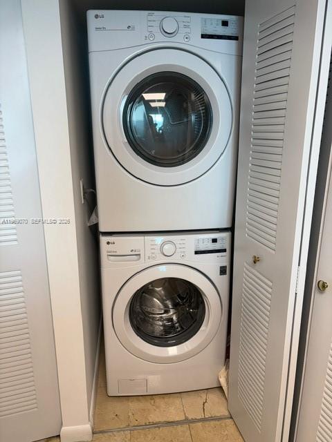 Building Photo - 2101 Brickell Ave