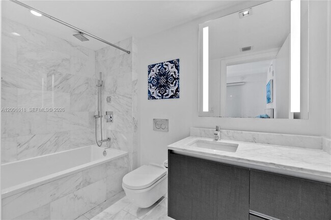 Building Photo - 1451 Brickell Ave