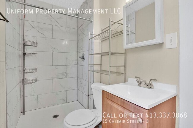 Building Photo - 15 Casimir St