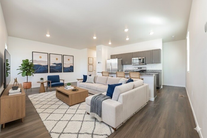 Building Photo - 13485 Oneida Ln