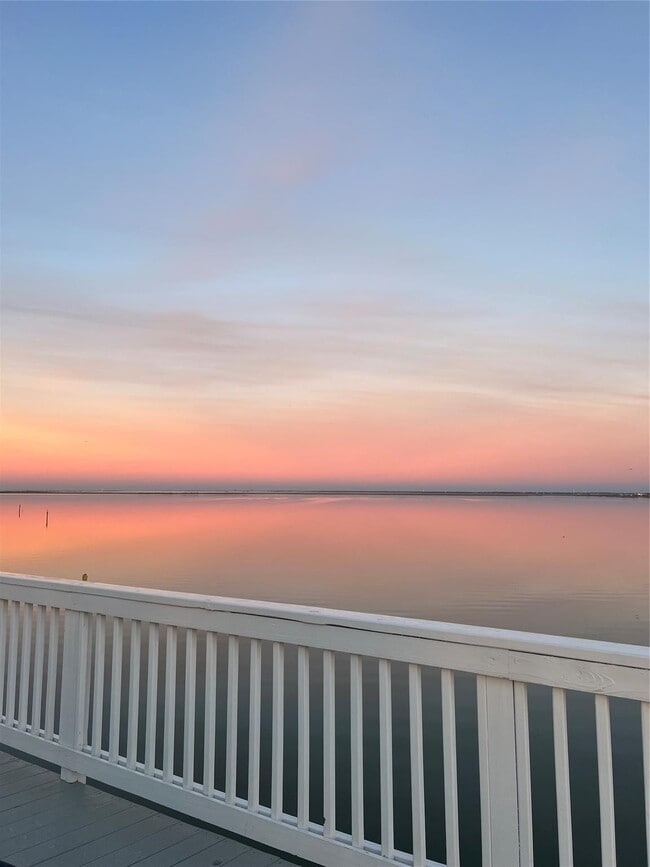 Building Photo - 1640 Windsong Way