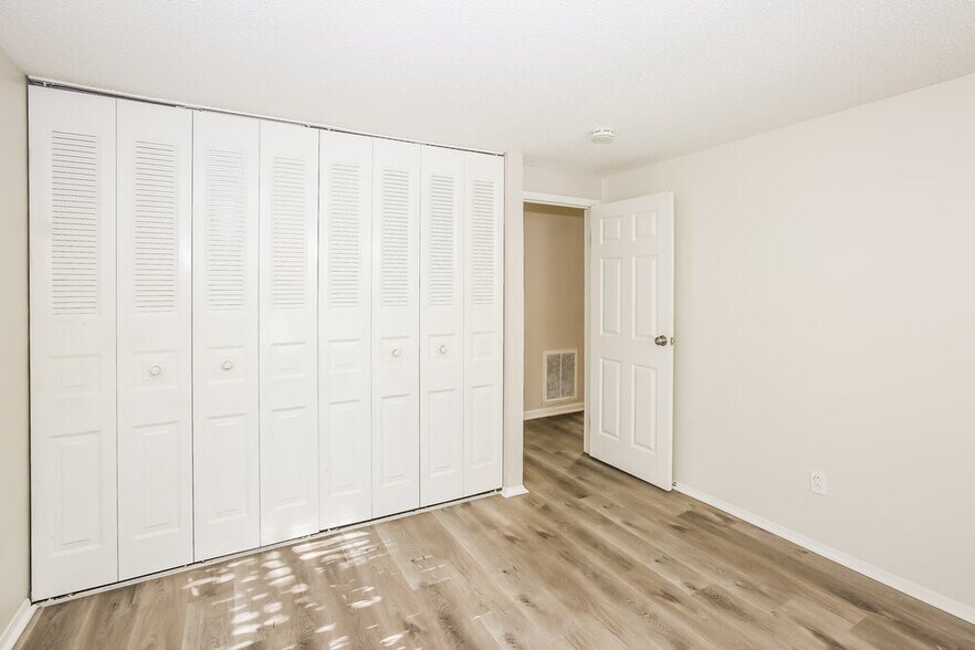 Building Photo - 6204 Judas Tree Ln