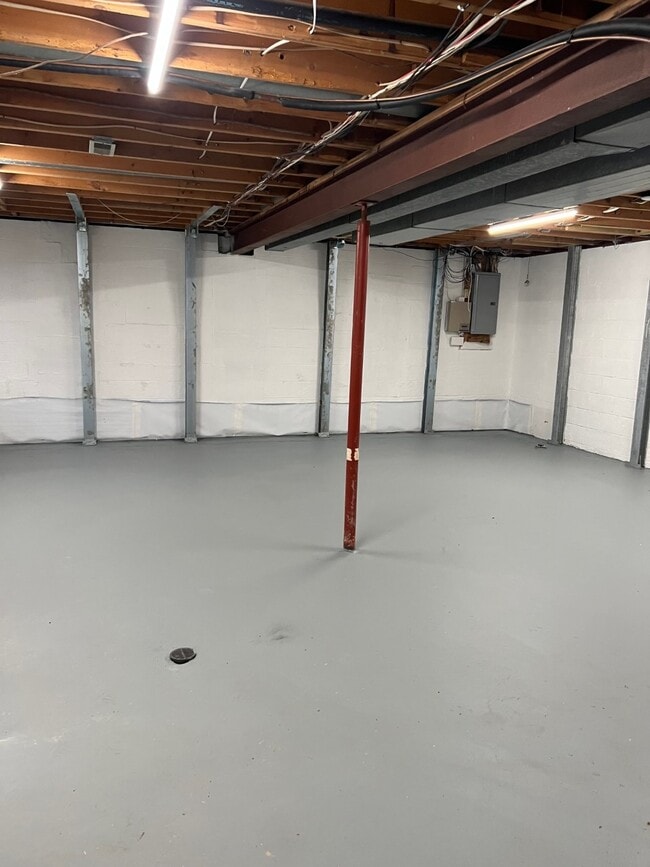 Building Photo - 2885 Aljor Ct