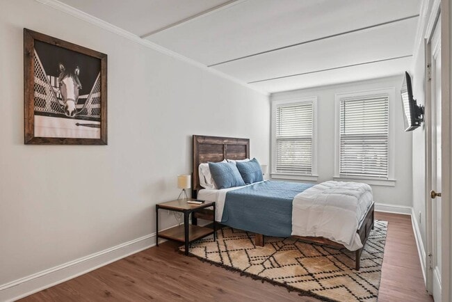 Building Photo - 38 George St