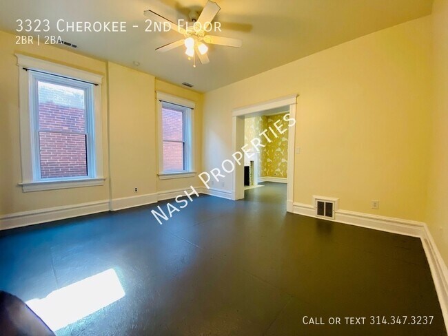 Building Photo - 3323 Cherokee-2nd Floor