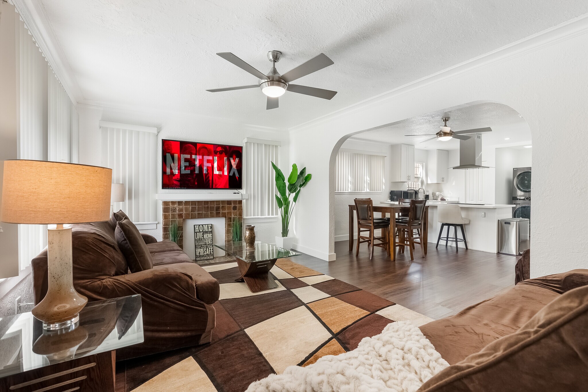 Building Photo - 2509 W 73rd St