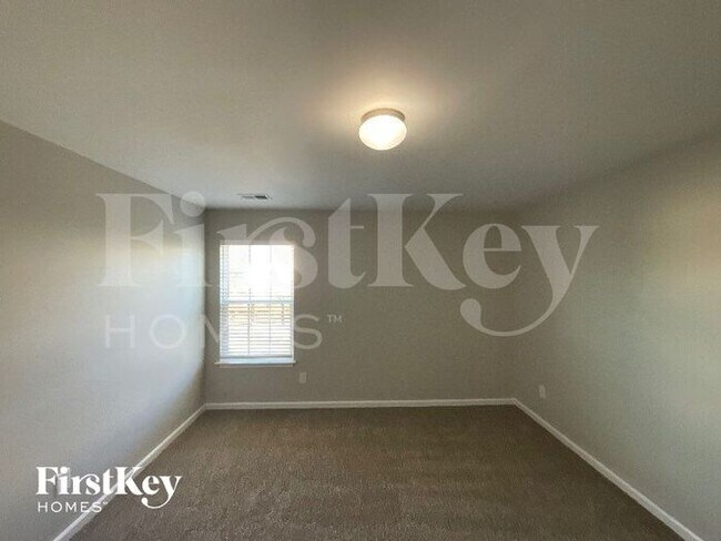 Building Photo - 1432 Scofield Ct