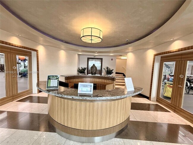 Building Photo - 253 NE 2nd St