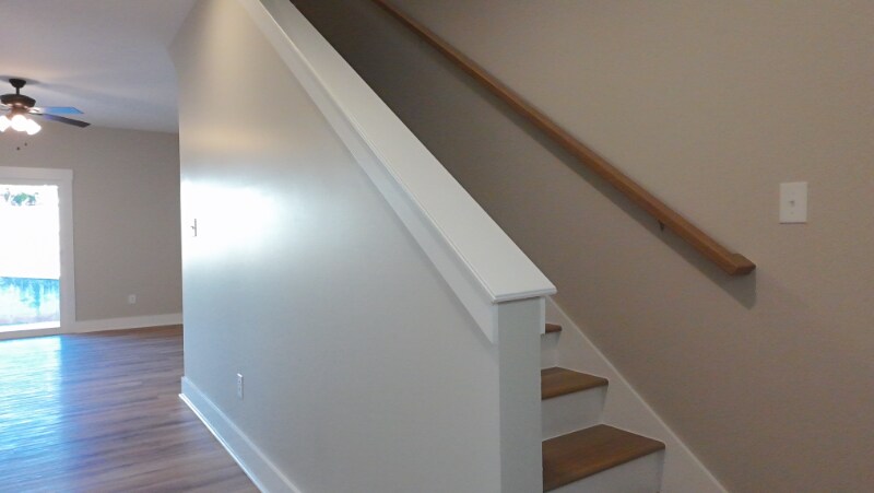 Building Photo - 233 Pineneedle Rd