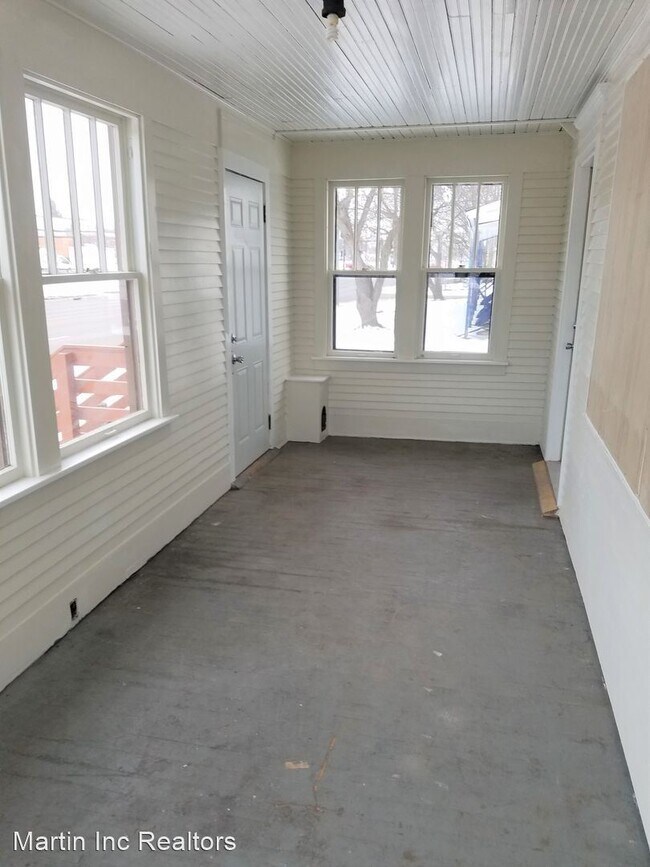 Building Photo - 1 br, 1 bath House - 52 1/2 Franklin St