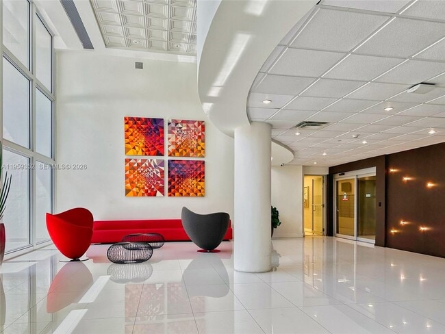 Building Photo - 5701 Collins Ave