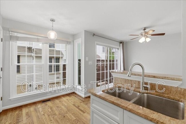 Building Photo - 4664 Kirkland Pl