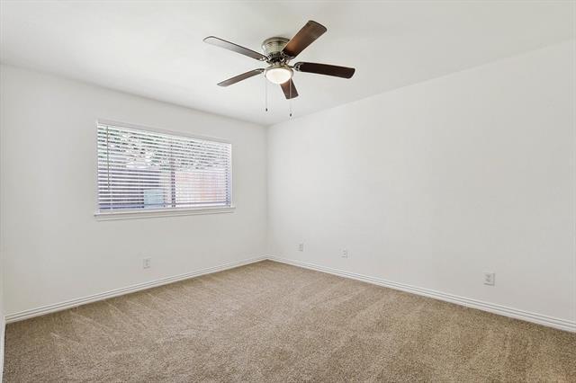 Building Photo - 2201 Jamestown Ct