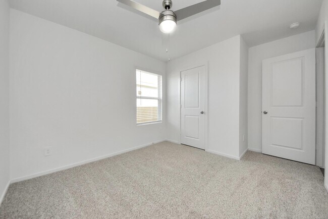 Building Photo - 14315 Leafy Willow Dr