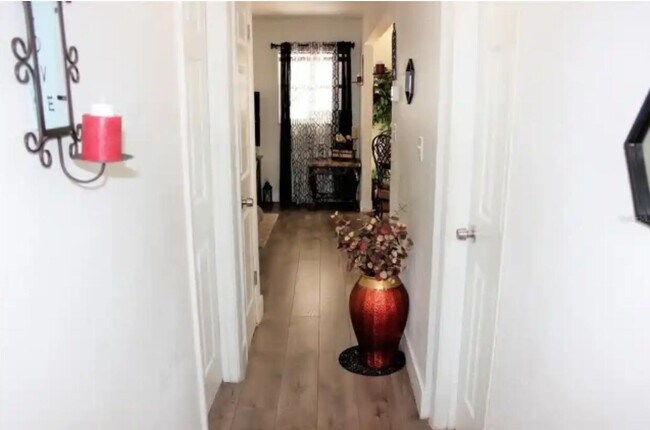 Building Photo - 15144 Jeanie Ln