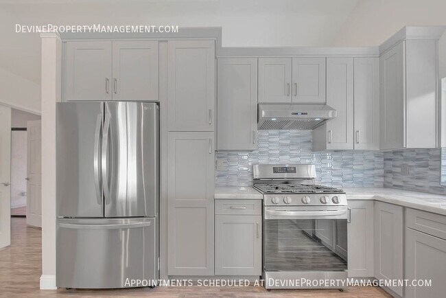 Building Photo - 9814 Hibiscus Ct