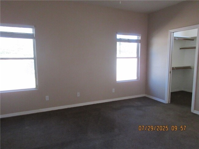 Building Photo - 3867 Heritage Ln