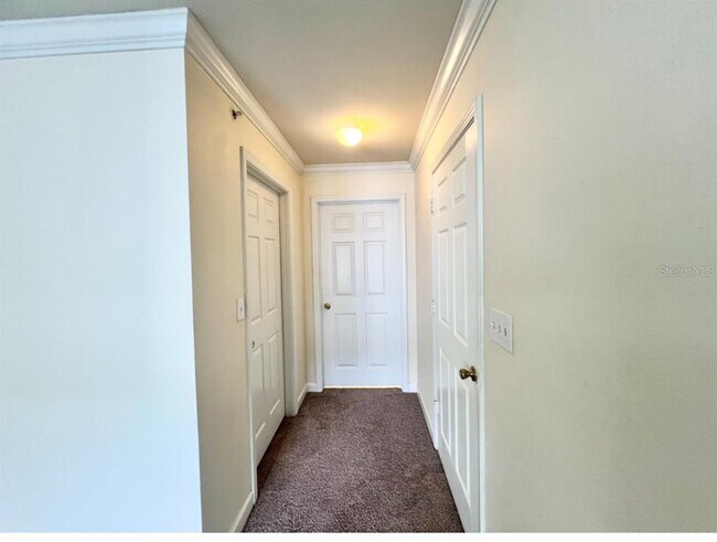 Building Photo - 18469 Bridle Club Dr