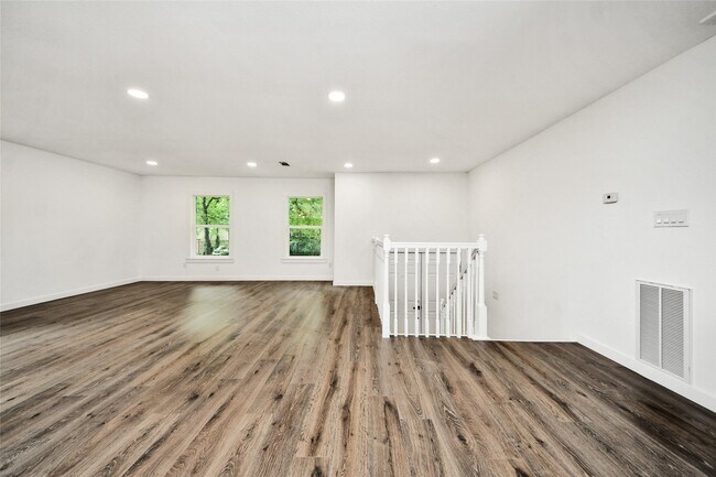 Building Photo - 33 Kittiwake Ct