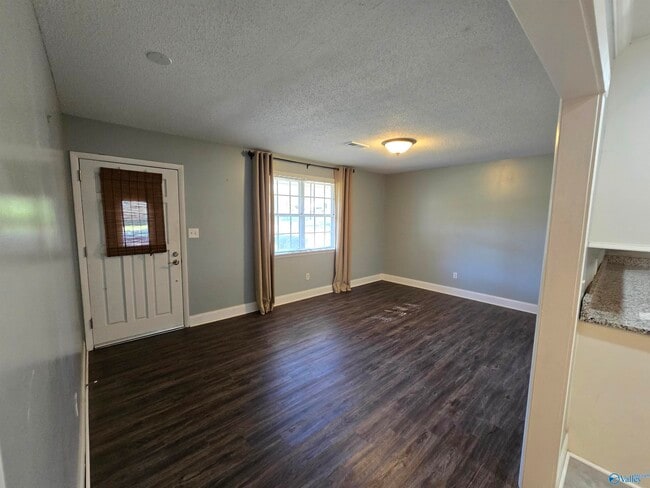 Building Photo - 159 Mallard Dr